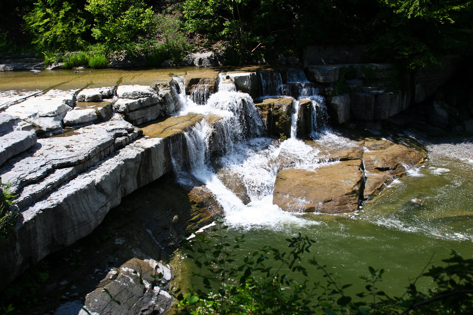 slideshow image