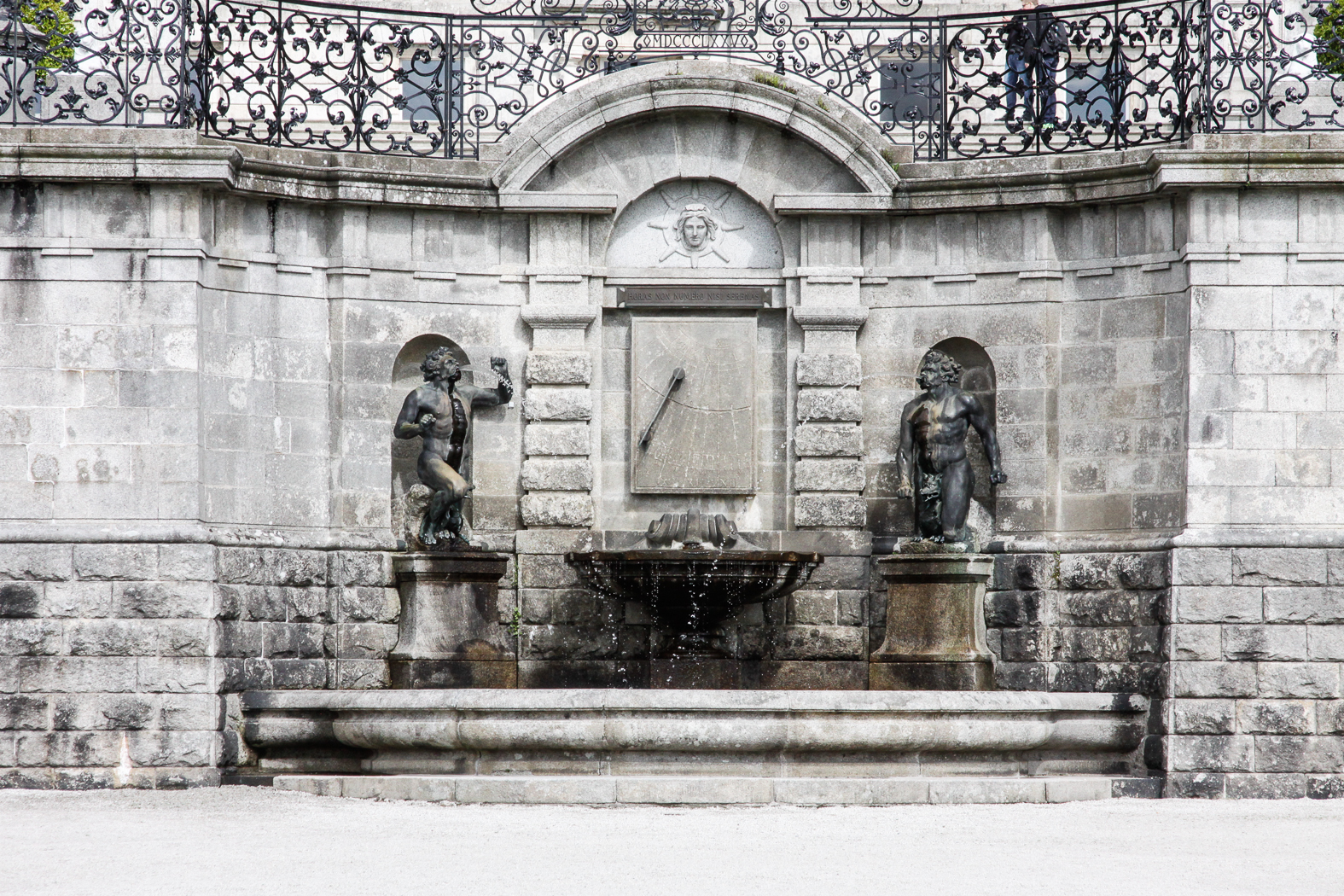slideshow image