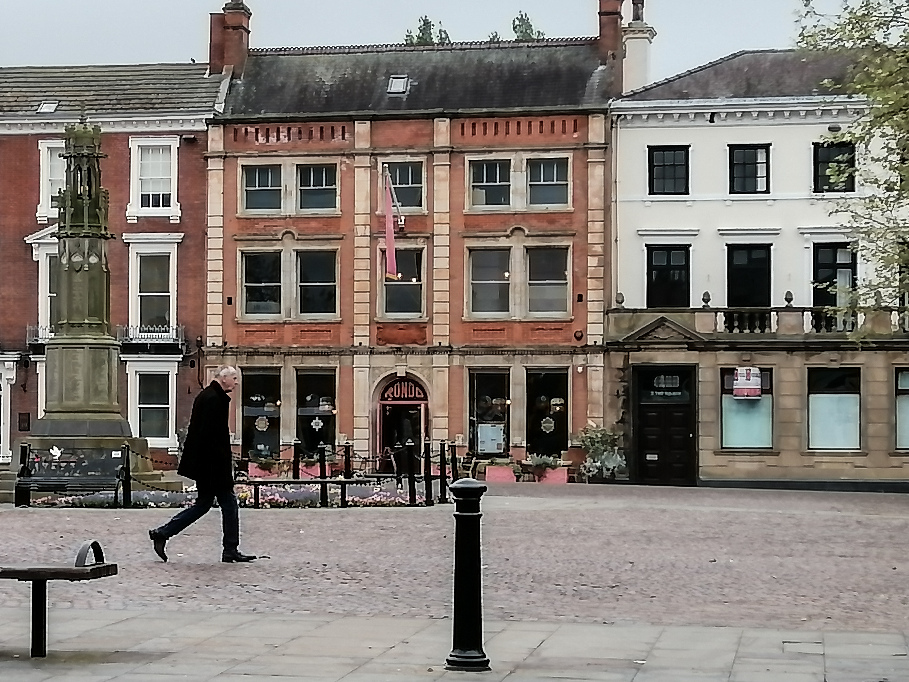 slideshow image
